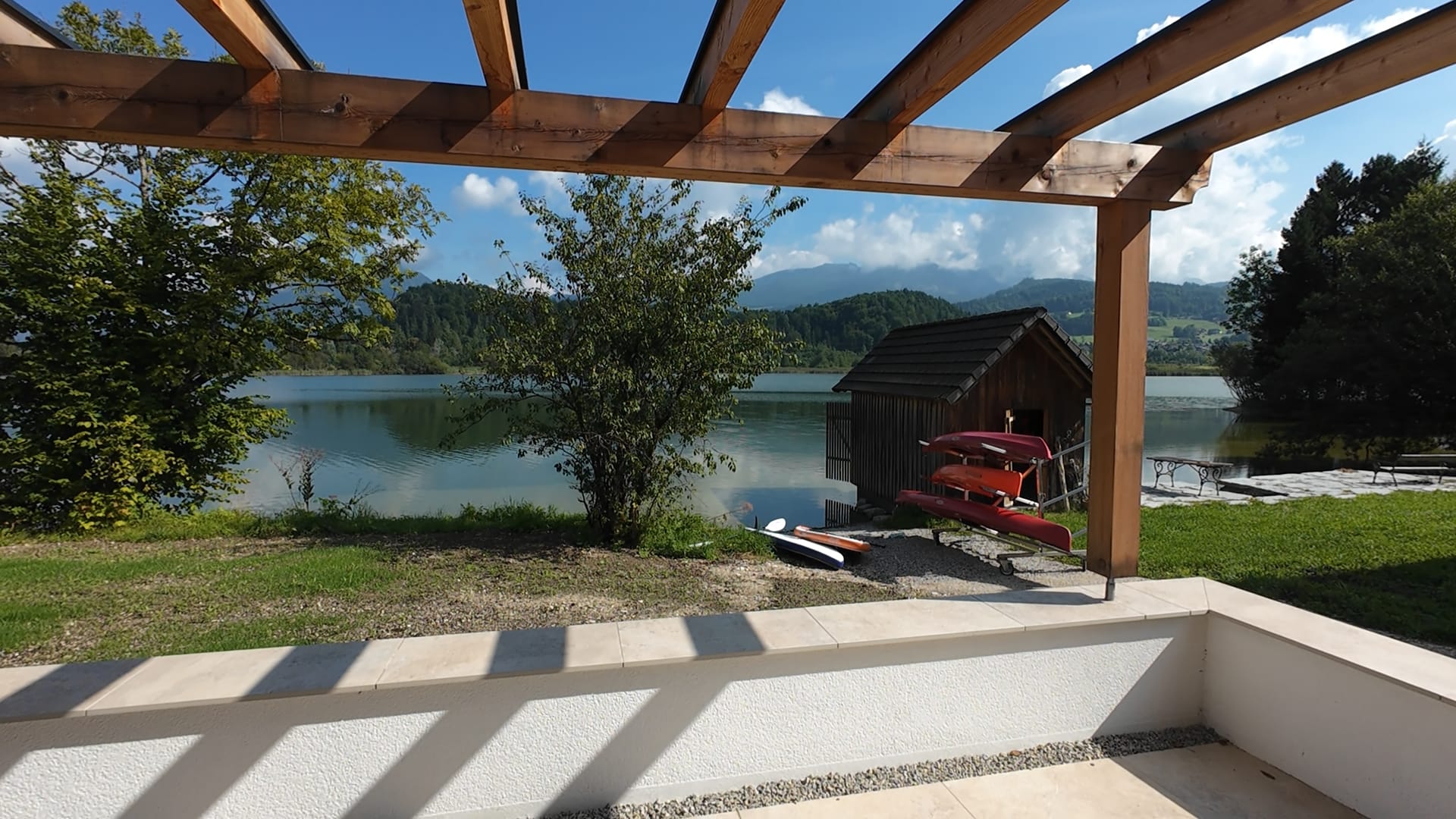 grandiose Architektur exklusive Seevilla workation und Kurzzeitmiete