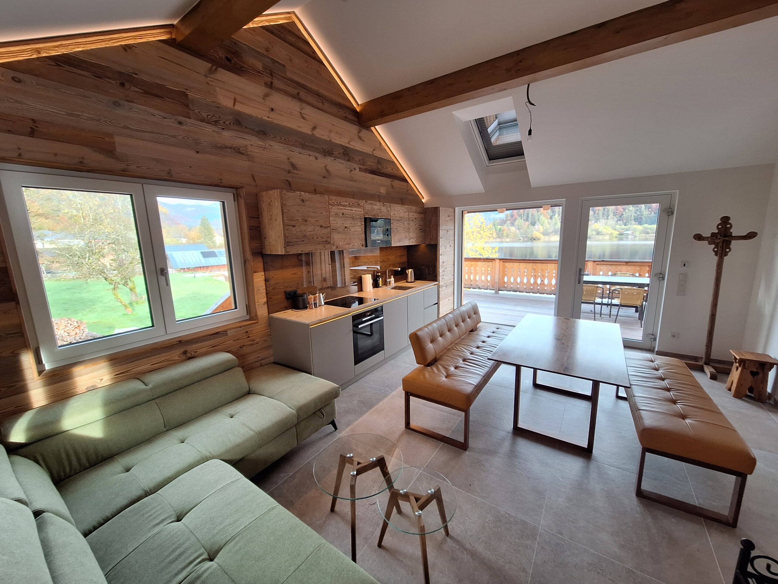 Seevilla in den Alpen mieten workation kurzzeitmiete