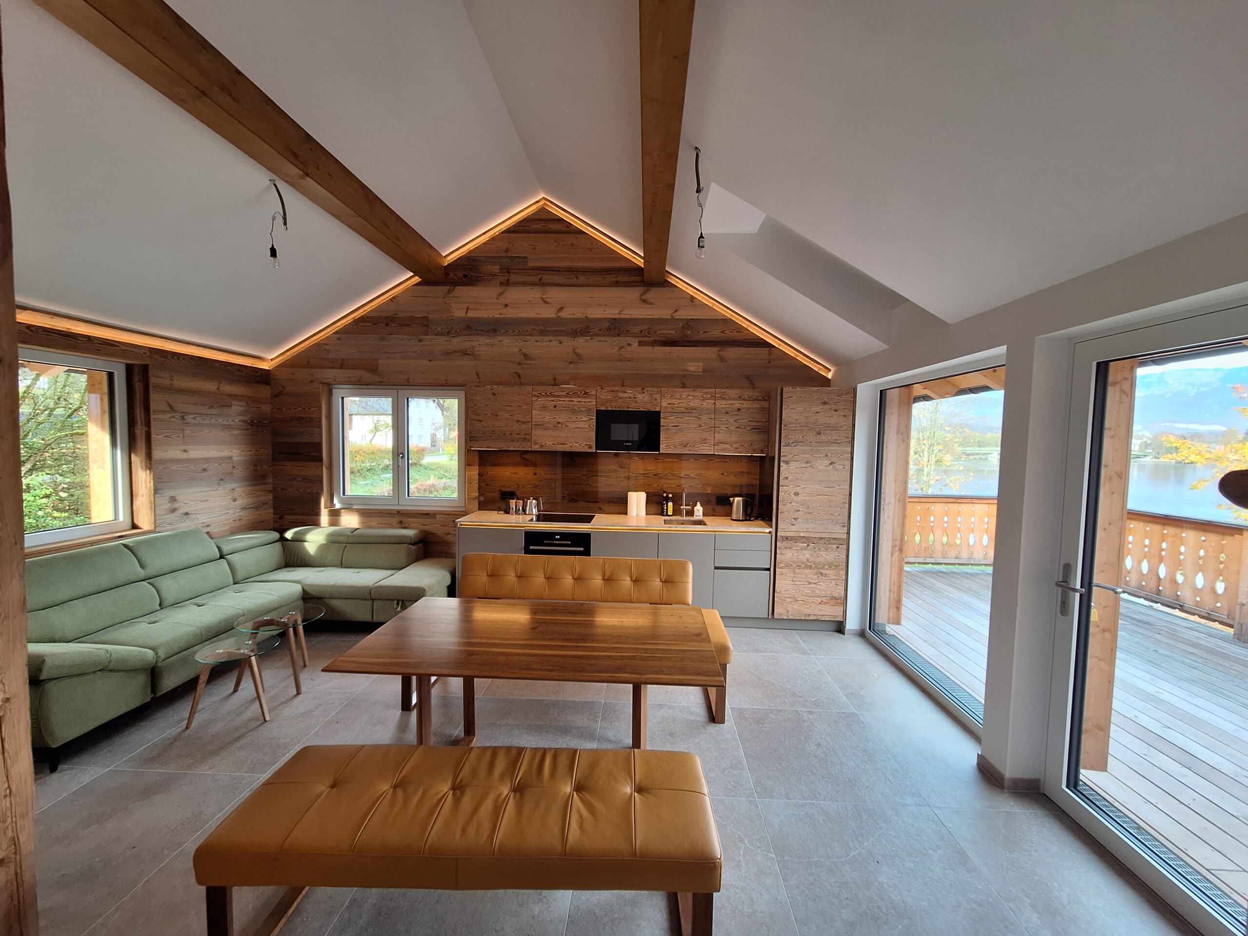 Seevilla moderne Architetktur Langzeitmiete im Salzkammergut