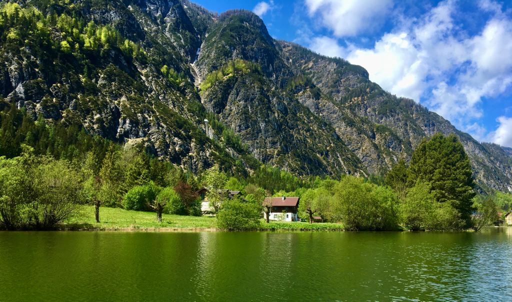 Haus vom Wasser aus Haus vom Wasser aus