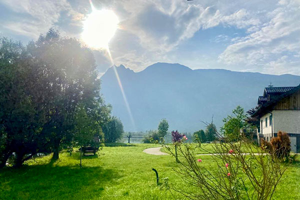 Sonnenaufgang-_Ferienhaus_am_See Sonnenaufgang am Seegrund im Salzkammergut