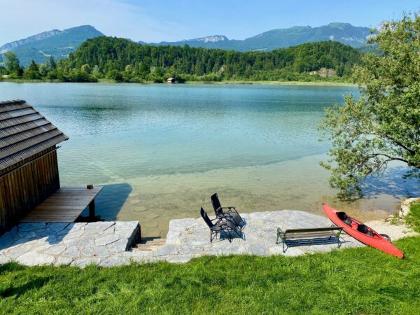 Terrasse-Stuhle-600×450 Seeterrasse am Hallstättersee